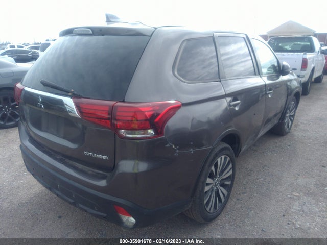 JA4AD2A30KZ009738 Mitsubishi Outlander Es