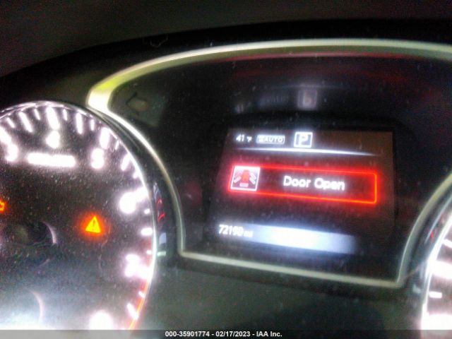 5N1DR2MM2HC914157 Nissan Pathfinder S