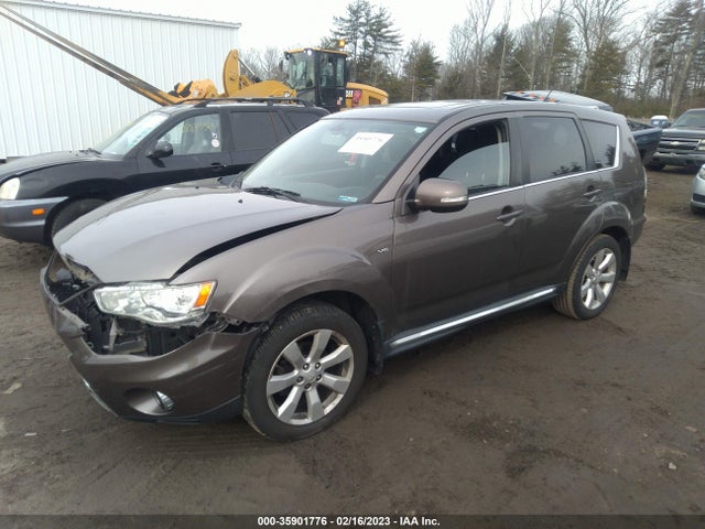 JA4JT5AX5BU036681 Mitsubishi OUTLANDER GT