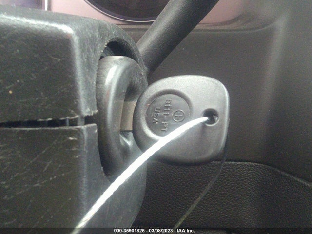 Cadillac Escalade 2008 1GYEC63818R143851 Image 3