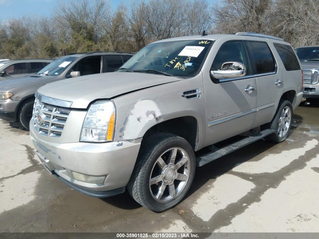 Cadillac Escalade 2008 1GYEC63818R143851 Image 2