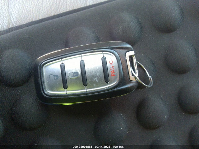 2C4RC1DG0HR676798 Chrysler Pacifica Touring