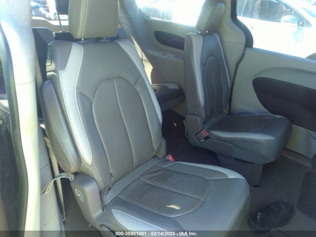 2C4RC1DG0HR676798 Chrysler Pacifica Touring