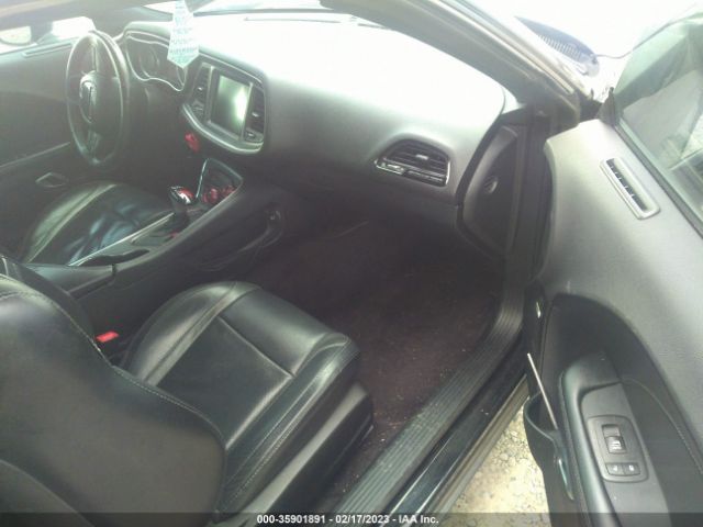 2C3CDZAG5GH234582 Dodge Challenger Sxt Plus