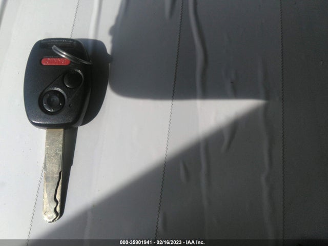 2010 HONDA CIVIC SDN LX VIN: 19XFA1F58AE032140