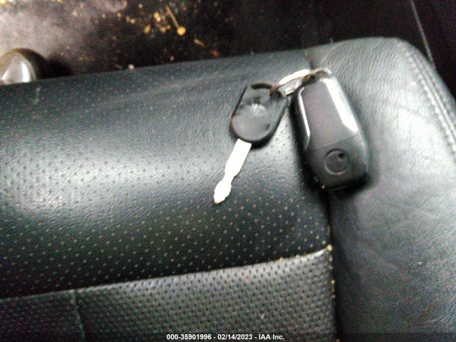 Lincoln Navigator 2011 5LMJJ2J5XBEJ02136 Image 3