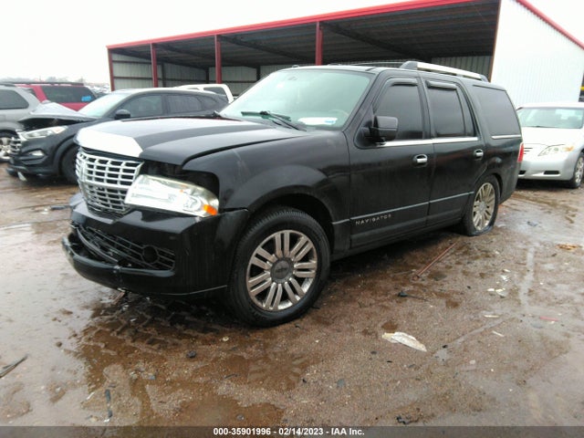 Lincoln Navigator 2011 5LMJJ2J5XBEJ02136 Image 2