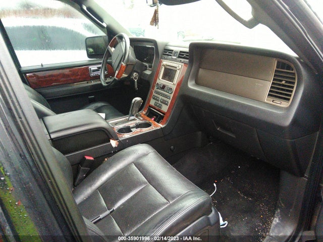 Lincoln Navigator 2011 5LMJJ2J5XBEJ02136 Image 6