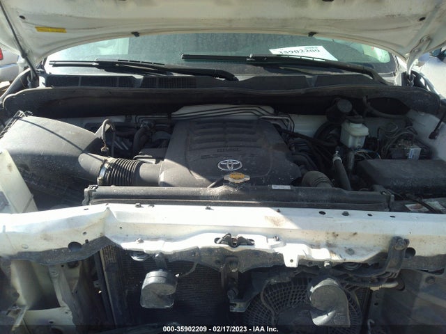2015 Toyota Sequoia, VIN: 5TDJY5G16FS124403