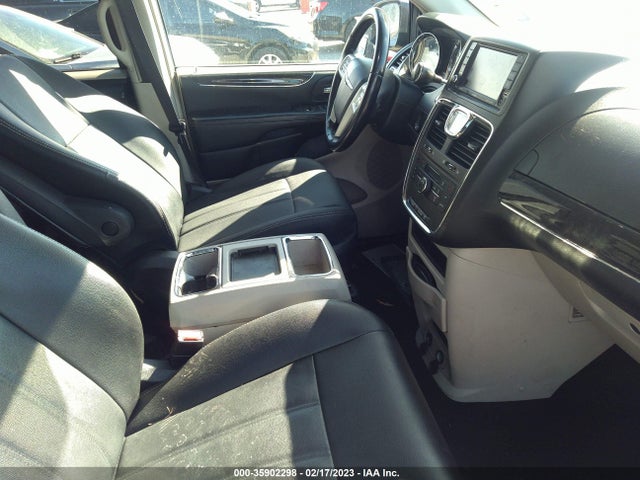 2C4RC1BG2GR213546 Chrysler Town & Country Touring