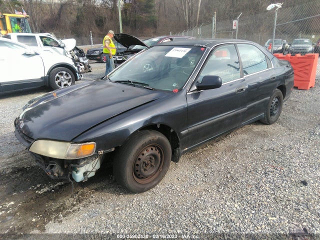 1994 HONDA ACCORD LX/EX VIN: 1HGCD5631RA054867