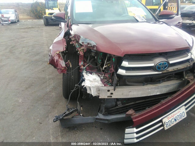 2018 Toyota Highlander, VIN: 5TDBGRFH3JS045339