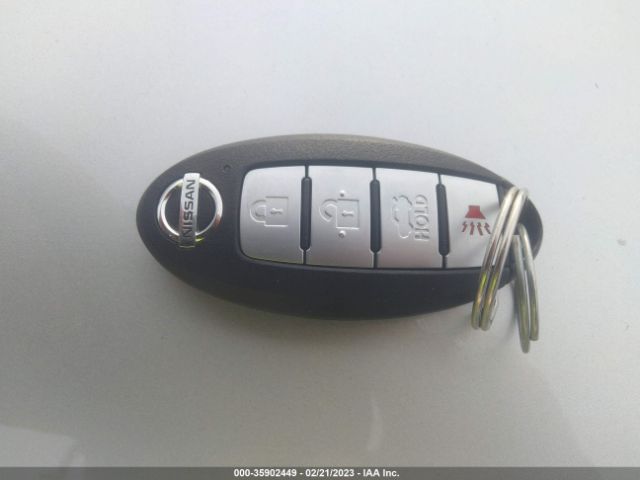 3N1CN8EV2ML889610 Nissan VERSA SV
