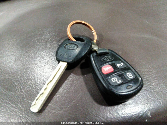 2008 KIA AMANTI VIN: KNALD125285168217