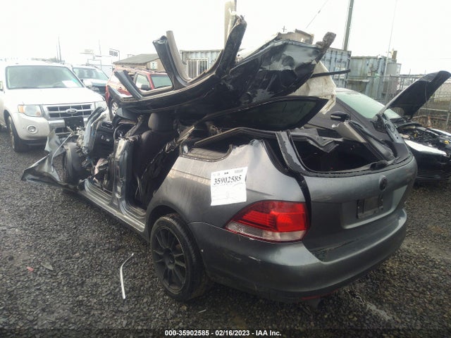 3VWML7AJ8EM606057 Volkswagen Jetta Sportwagen Tdi