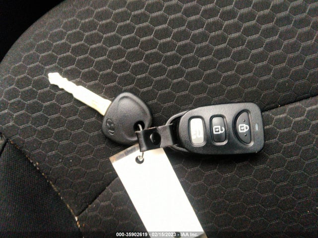 Hyundai ELANTRA SE 2019 5NPD74LF1KH449911 Image 3