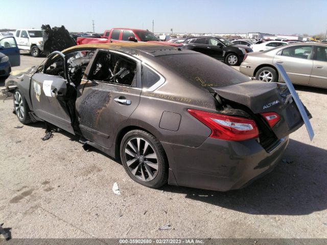 1N4AL3AP0HC129929 Nissan Altima 2.5 Sv