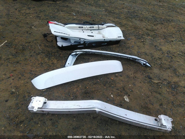 35902735 :رقم المزاد ، 2C4RC3BG7LR267821 vin ، 2020 Chrysler Pacifica Launch Edition مزاد بيع