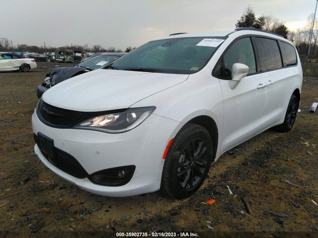 35902735 :رقم المزاد ، 2C4RC3BG7LR267821 vin ، 2020 Chrysler Pacifica Launch Edition مزاد بيع