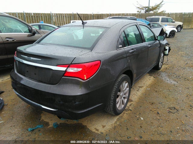 Chrysler 200 Touring 2014 1C3CCBBB1EN198133 Image 4