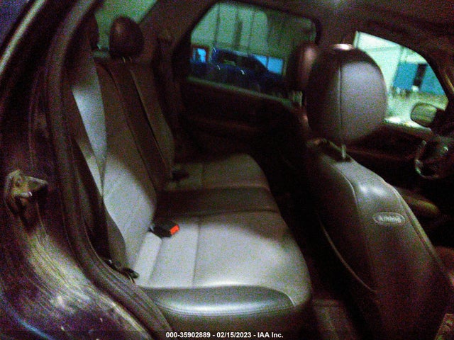Ford ESCAPE XLT 2004 1FMCU93144KA41179 Image 9
