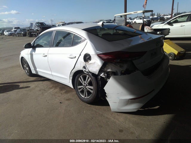 Hyundai Elantra Value Edition 2017 5NPD84LF8HH133184 Image 4