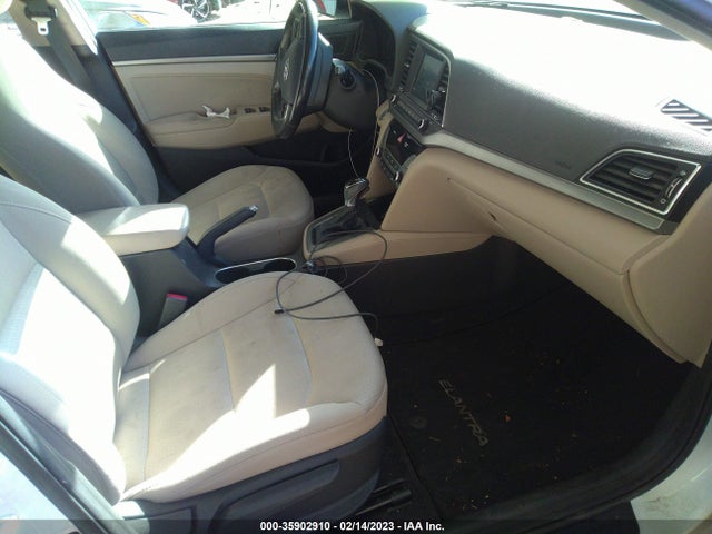 Hyundai Elantra Value Edition 2017 5NPD84LF8HH133184 Image 6