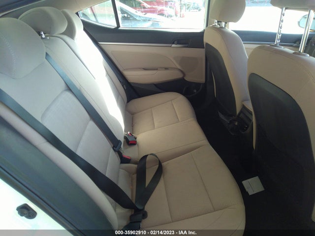 Hyundai Elantra Value Edition 2017 5NPD84LF8HH133184 Image 9