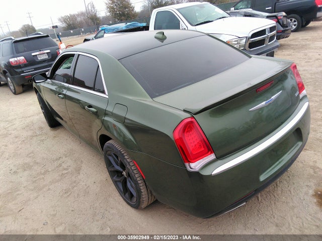 2C3CCARG3JH321235 Chrysler 300 Touring