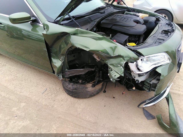 2C3CCARG3JH321235 Chrysler 300 Touring
