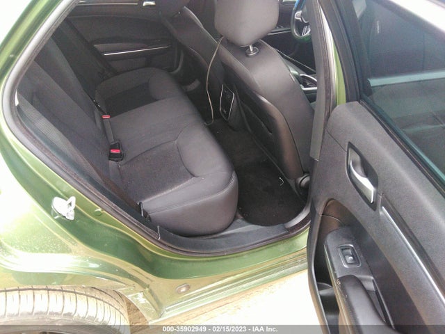 2C3CCARG3JH321235 Chrysler 300 Touring
