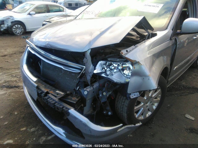 2C4RC1BG2ER448011 Chrysler Town & Country Touring