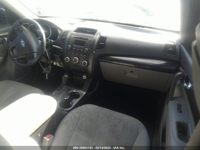 2011 KIA SORENTO LX VIN: 5XYKT4A12BG025753