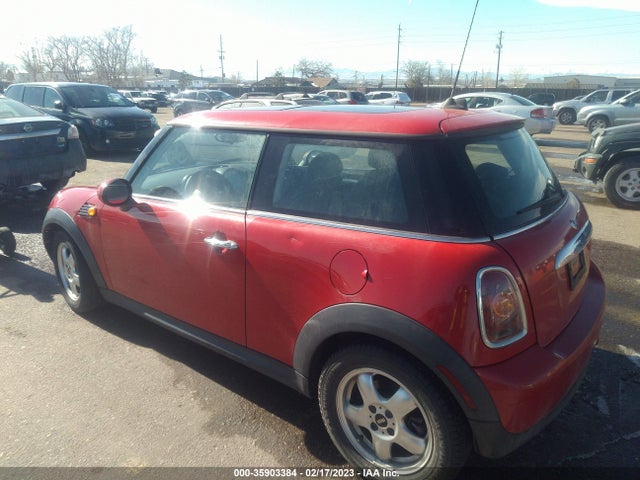 2007 MINI COOPER HARDTOP VIN: WMWMF33567TL67693