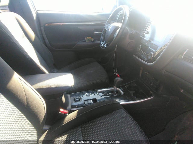 JA4AZ3A39JZ063514 Mitsubishi Outlander Es/se/sel/le