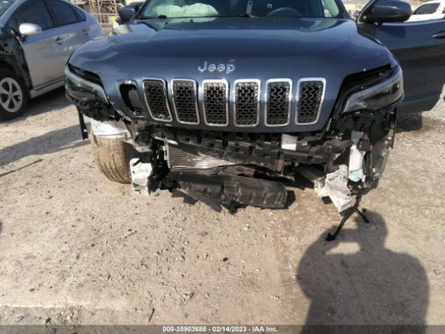 1C4PJLCB8KD478818 Jeep Cherokee Latitude