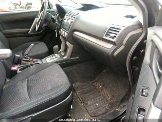 JF2SJAEC9JH428166 Subaru Forester Premium