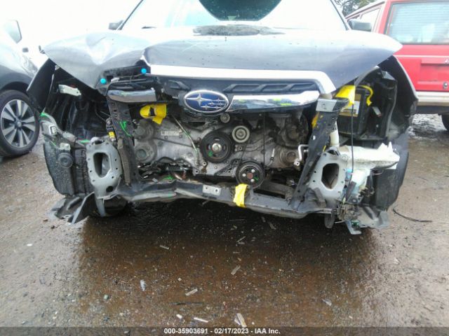 JF2SJAEC9JH428166 Subaru Forester Premium