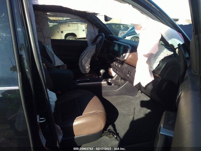 2017 Toyota Tacoma, VIN: 5TFEZ5CNXHX032361