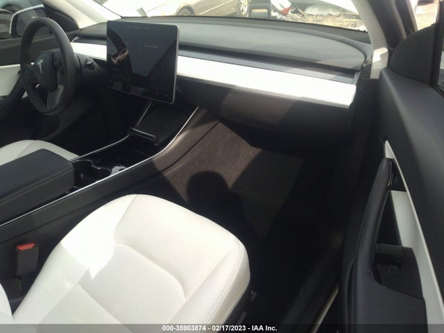 2020 Tesla Model Y, VIN: 5YJYGDEF2LF034885