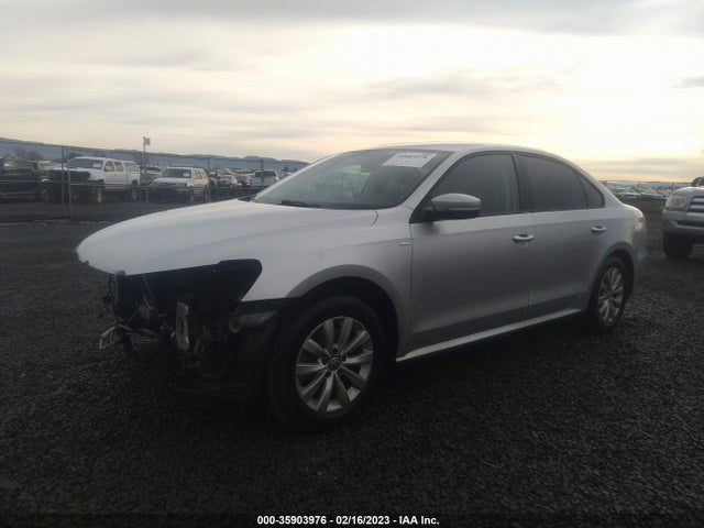 1VWAT7A31FC038757 Volkswagen Passat 1.8t Wolfsburg Ed