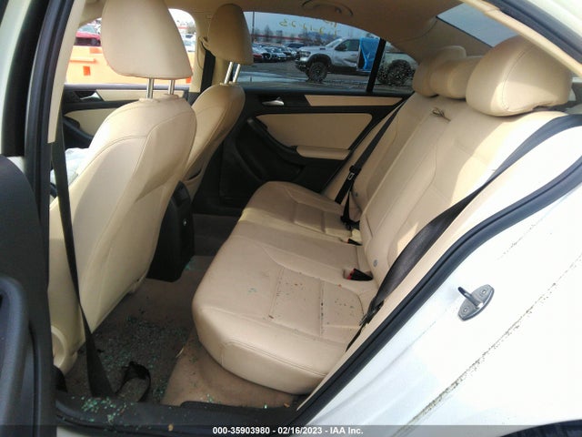 2011 VOLKSWAGEN JETTA SEDAN SE W VIN: 3VWDZ7AJ2BM328895