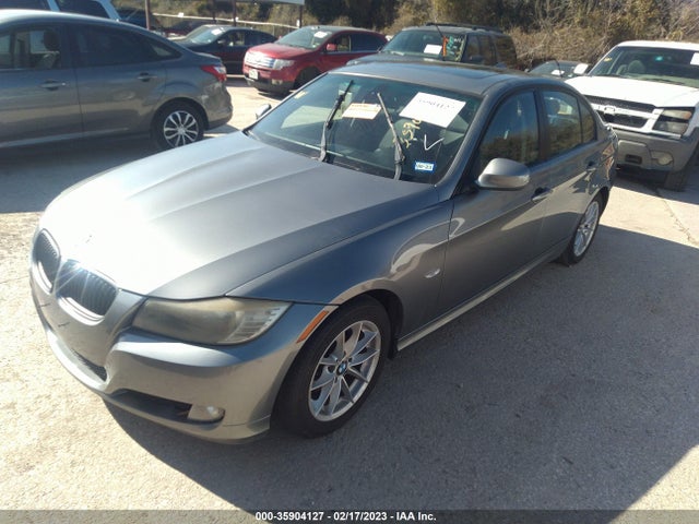 BMW 3 Series 328i 2010 WBAPH7G58ANM53687 Image 2