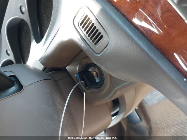 2004 ACURA RL W/NAVIGATION SYSTEM VIN: JH4KA96684C004192