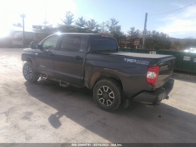 2018 Toyota Tundra, VIN: 5TFDY5F11JX765136