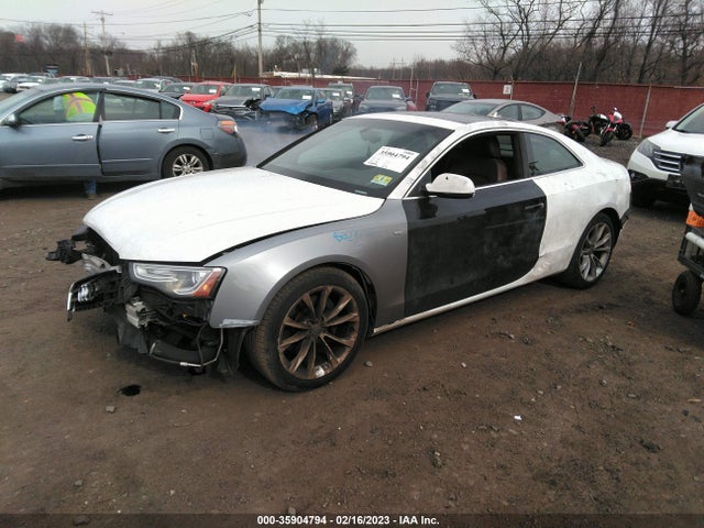 Audi A5 Premium Plus 2014 WAULFAFR3EA021852 Image 2