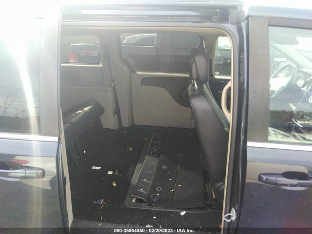 2C4RC1BG8ER444156 Chrysler Town & Country Touring