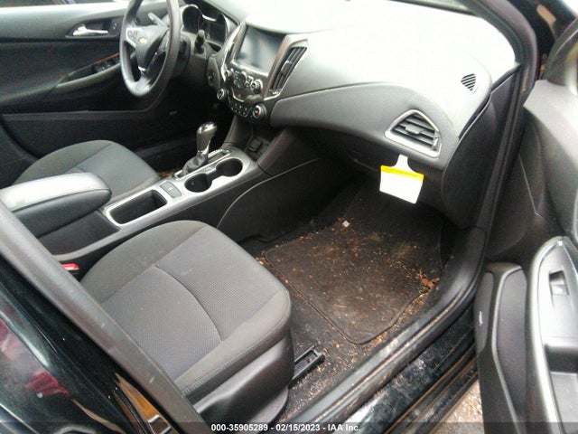 2018 Chevrolet Cruze, VIN: 1G1BE5SM0J7142955