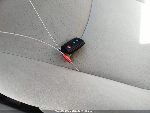 Toyota Prius Four 2015 JTDKN3DUXF0481912 Image 3