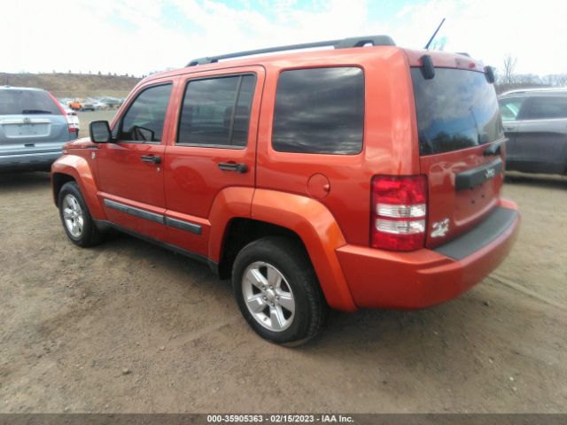 1J8GN28K89W532293 Jeep Liberty Sport